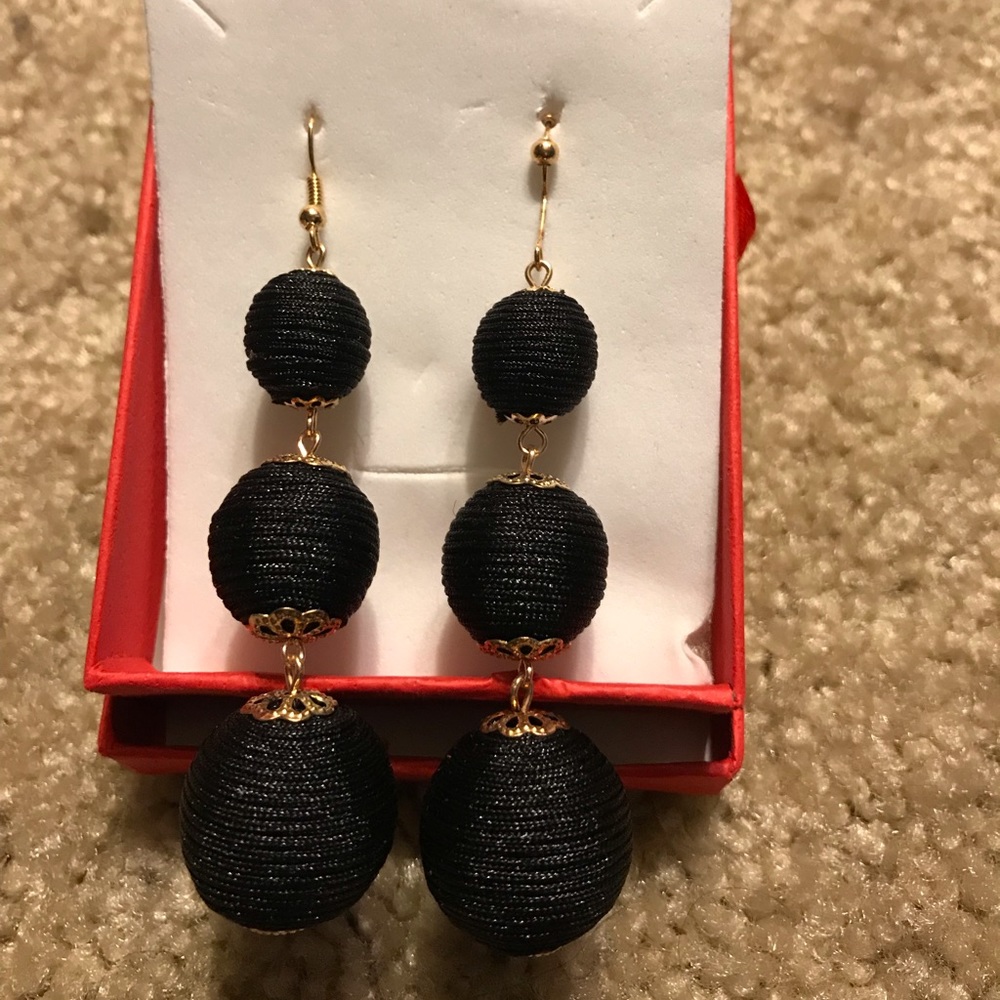 Women’s earrings